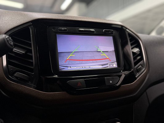 Lada (ВАЗ) XRAY Comfort, 2019 года, пробег 72619 км