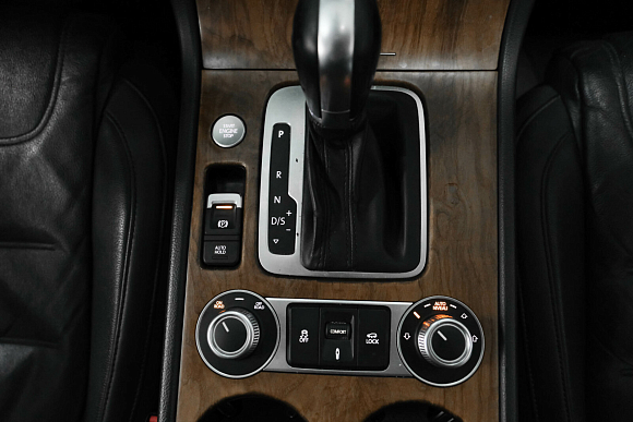 Volkswagen Touareg R-line, 2014 года, пробег 160000 км