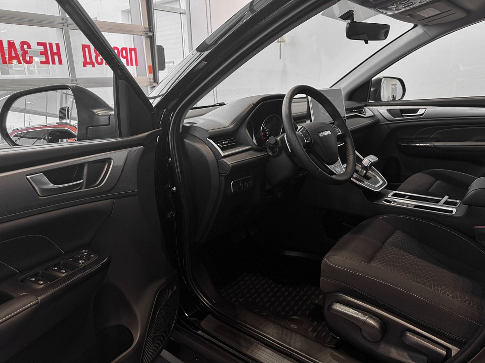 Haval M6 Оптимум, черный
