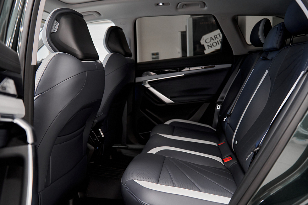 Geely Atlas Flagship Sport, зеленый