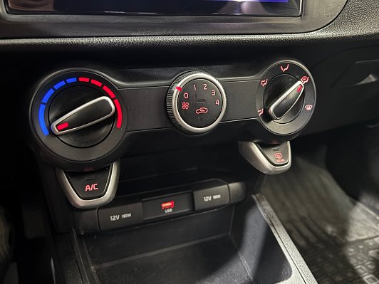 Kia Rio Comfort, 2020 года, пробег 100629 км