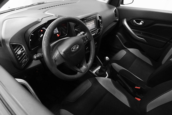 Lada (ВАЗ) XRAY Top Юбилейная (2016-2017), 2016 года, пробег 97000 км