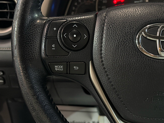Toyota RAV4, 2015 года, пробег 136920 км