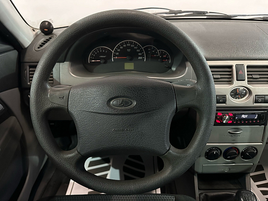 Lada (ВАЗ) Priora Норма, 2010 года, пробег 157000 км