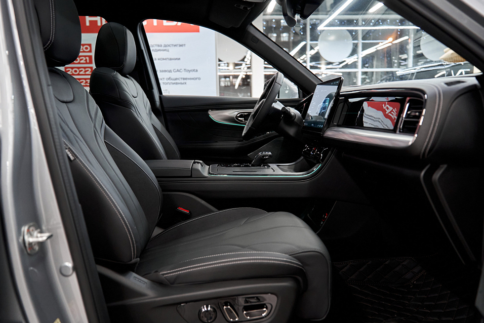 GAC GS8 GX Premium, серебряный