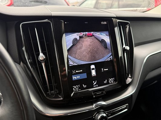 Volvo XC60 Momentum, 2021 года, пробег 121270 км