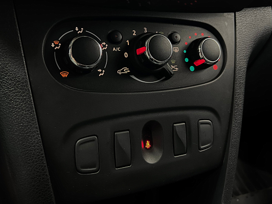 Renault Sandero Stepway Life, 2021 года, пробег 98934 км