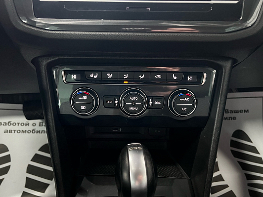 Volkswagen Tiguan Highline, 2018 года, пробег 130094 км