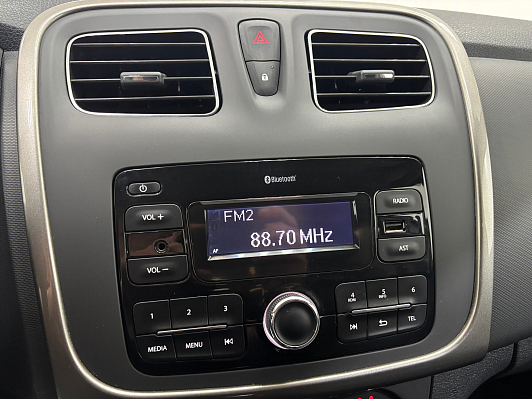 Renault Logan Stepway Life, 2022 года, пробег 18670 км