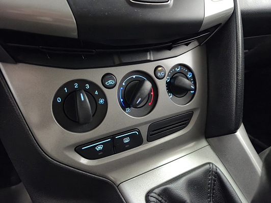 Ford Focus SYNC Edition, 2012 года, пробег 131854 км