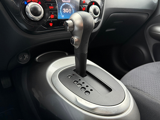 Nissan Juke SE, 2012 года, пробег 150000 км