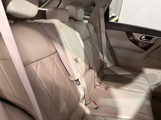 Infiniti QX70 Elegance, 2016 года, пробег 160258 км