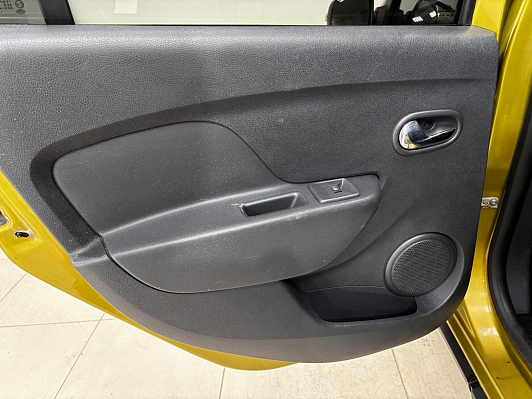 Renault Sandero, 2014 года, пробег 156831 км