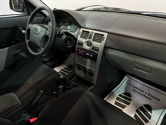 Lada (ВАЗ) Priora Норма, 2010 года, пробег 157000 км