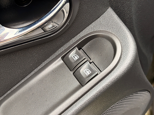 Renault Duster Drive, 2017 года, пробег 139357 км