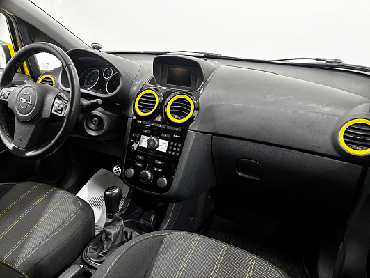 Opel Corsa Color Edition, 2011 года, пробег 93302 км