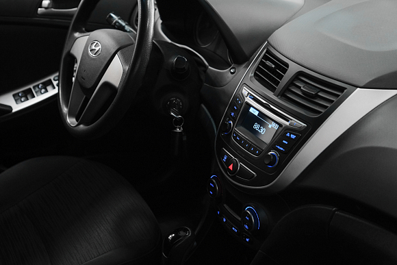 Hyundai Solaris Elegance, 2016 года, пробег 140000 км