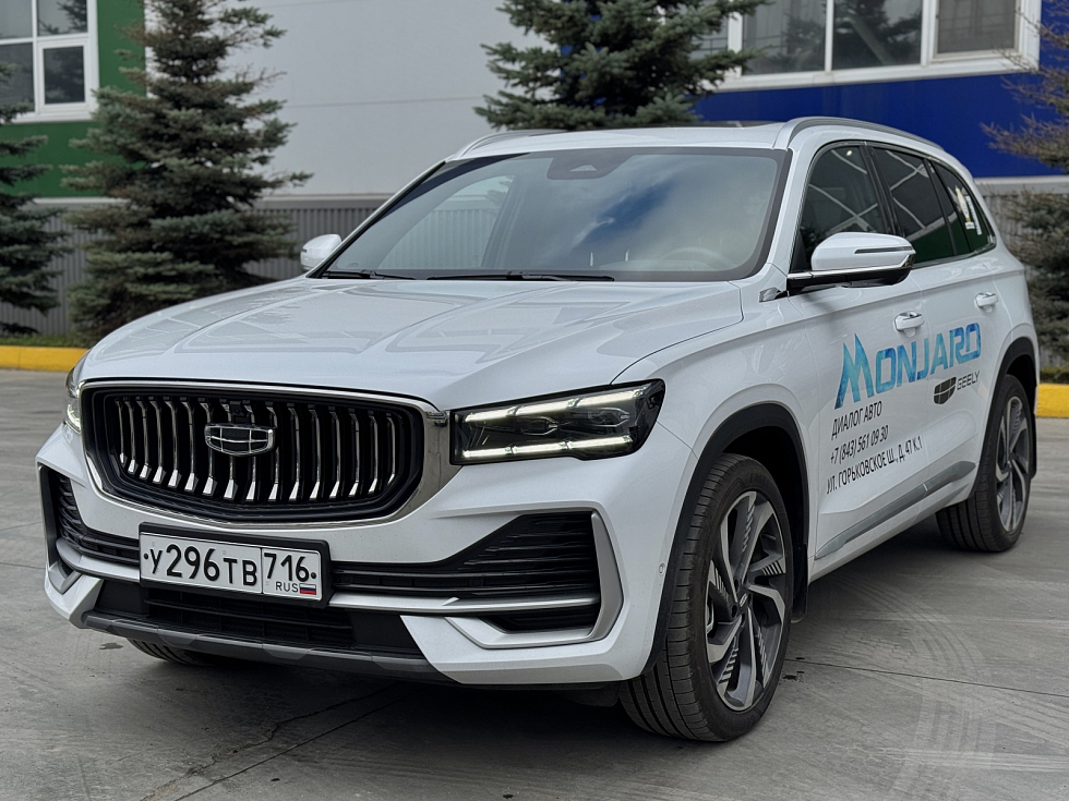 Geely Monjaro Flagship (2023-2025), белый