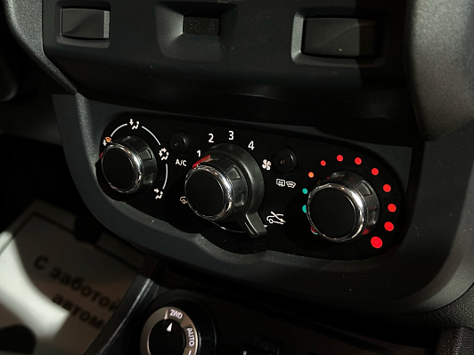 Renault Duster Life, 2015 года, пробег 194000 км