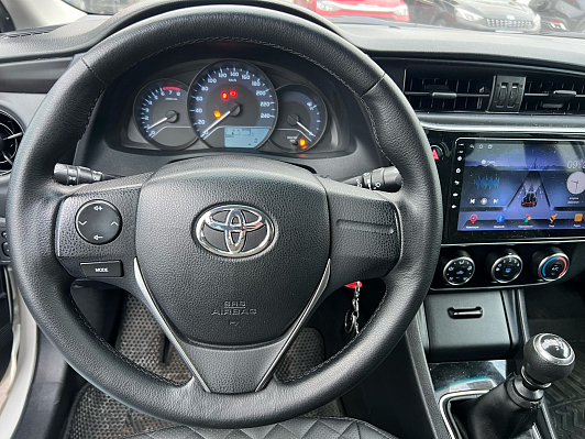 Toyota Corolla Комфорт, 2016 года, пробег 185000 км