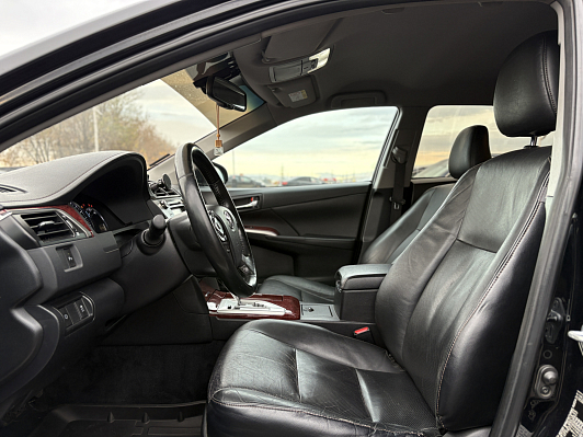 Toyota Camry, 2013 года, пробег 290000 км