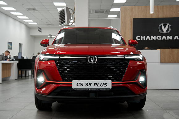 Changan CS35 Plus Tech, красный