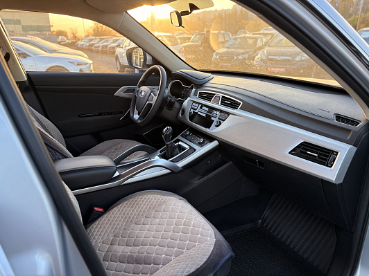 Geely Atlas Standard, 2019 года, пробег 119095 км