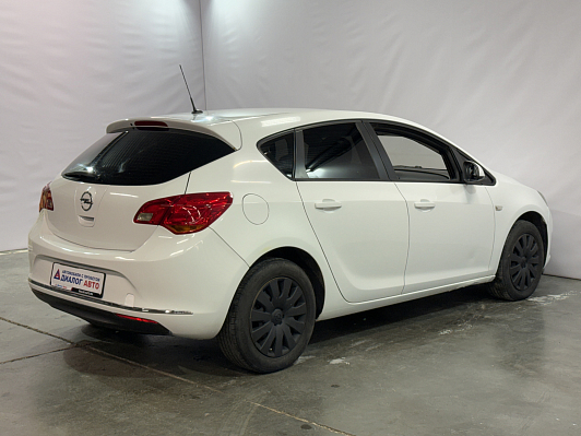 Opel Astra, 2013 года, пробег 222890 км