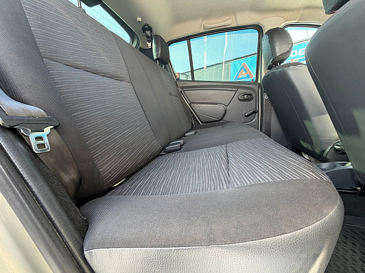 Renault Sandero Expression, 2013 года, пробег 226800 км