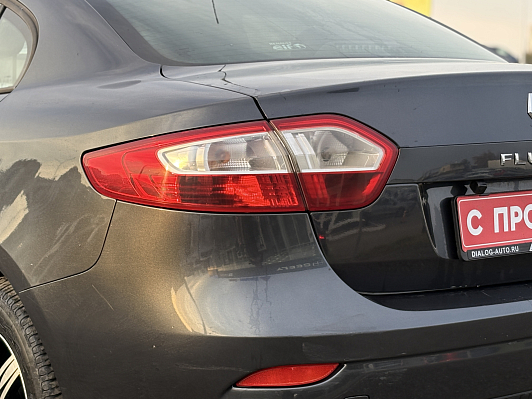 Renault Fluence, 2011 года, пробег 238823 км