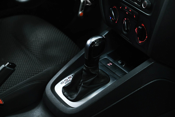 Volkswagen Jetta Conceptline, 2014 года, пробег 218000 км