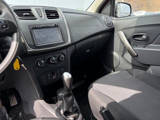 Renault Sandero Confort, 2014 года, пробег 219536 км