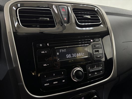 Renault Sandero, 2016 года, пробег 179036 км