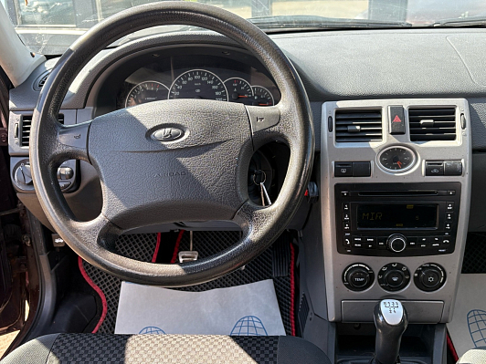 Lada (ВАЗ) Priora Люкс, 2011 года, пробег 240000 км