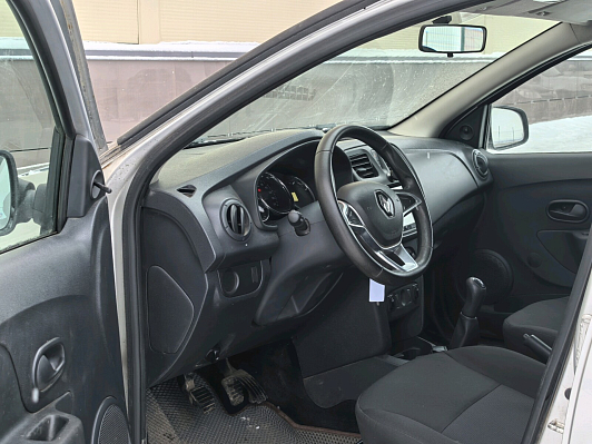 Renault Logan Access, 2019 года, пробег 83747 км