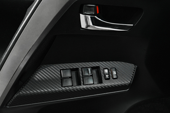 Toyota RAV4, 2015 года, пробег 122000 км