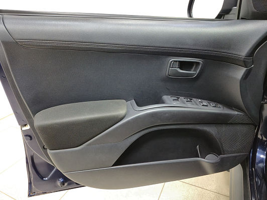 Mitsubishi Outlander Inform, 2011 года, пробег 189866 км
