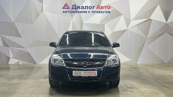 Opel Astra, 2012 года, пробег 191866 км