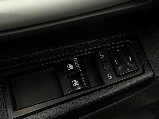 Lada (ВАЗ) Vesta 50 Anniversary, 2016 года, пробег 157227 км