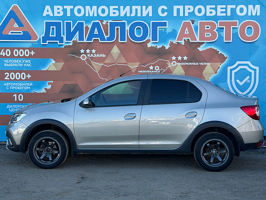 Renault Logan Stepway Life, 2020 года, пробег 77160 км