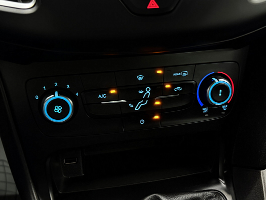 Ford Focus Ambiente, 2016 года, пробег 123461 км