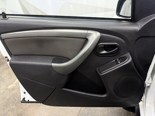 Renault Duster Expression, 2017 года, пробег 100357 км