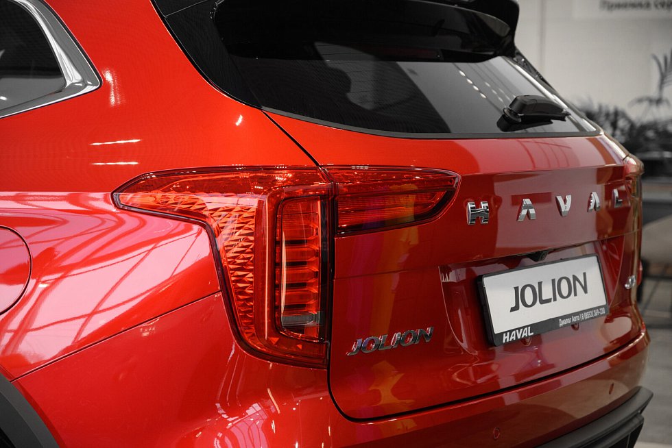 Haval Jolion Техно +, красный