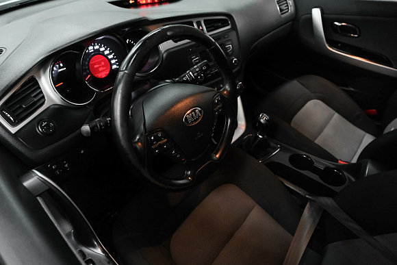 Kia Ceed Comfort, 2012 года, пробег 158000 км