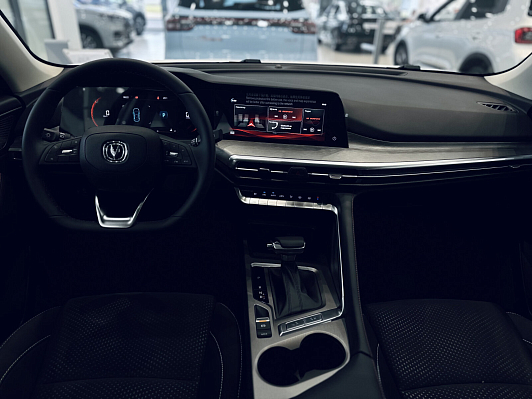 Changan CS35 Plus Advance, белый