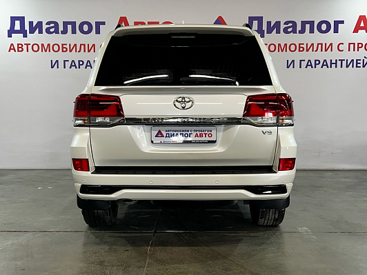 Toyota Land Cruiser Люкс Safety (7 мест), 2016 года, пробег 174802 км