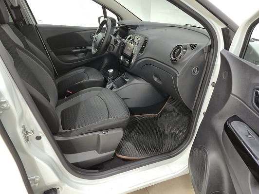 Renault Kaptur Style, 2018 года, пробег 108276 км
