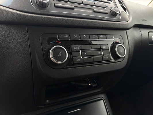 Volkswagen Tiguan, 2012 года, пробег 124174 км