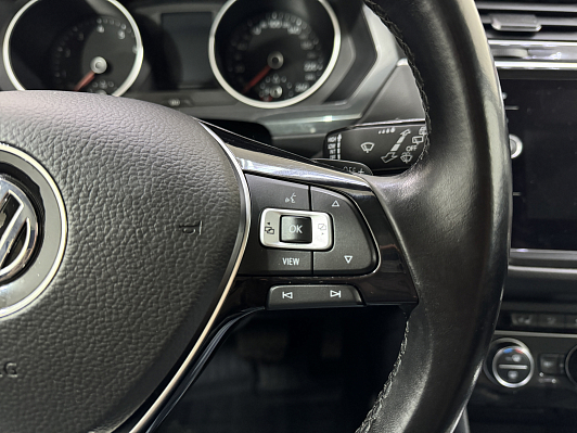 Volkswagen Tiguan CONNECT, 2019 года, пробег 74309 км