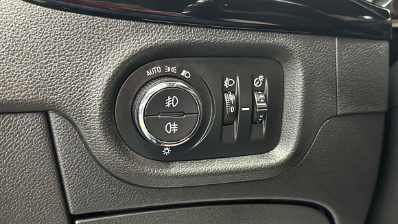 Opel Astra, 2017 года, пробег 158781 км